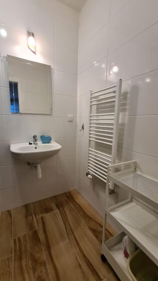 Apartman Hestia 5 Rajecke Teplice Exterior photo