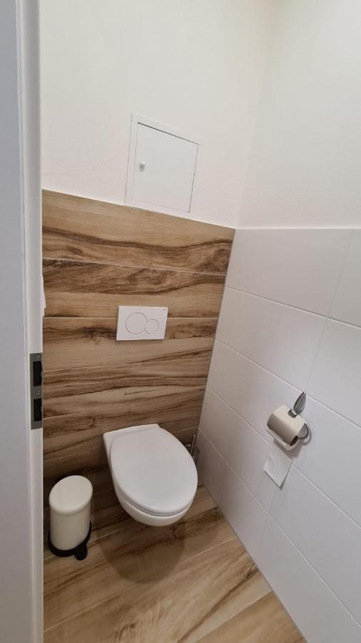 Apartman Hestia 5 Rajecke Teplice Exterior photo